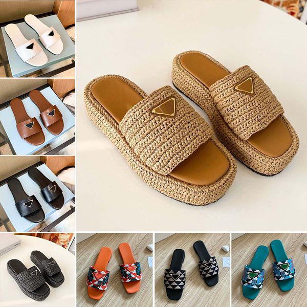 Designer Sandals Women slippers Luxury shoes Flat Slides Summer genuine Triangle leather Outdoor Loafers Bath Beachwear Slippers Black White