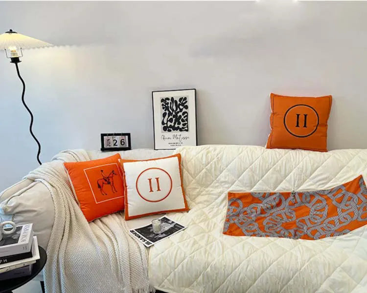 Designer Pillows Decorative Throw Pillow Luxury Fashion Animals Vintage Fleece Pillowcase Cover Dual-purpose throw pillow blanket Wool Pillowcases S