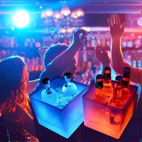 3.5L Waterproof LED Double Layer Square Ice Buckets Bars Nightclubs Light Up Champagne Beer Whiskey Bucket Ss1223