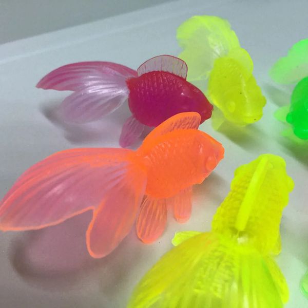 10pcsset Kids Soft Rubber Gold Fish Baby Bath Toys for Children Simulation Mini Goldfish Water Toddler Fun Swimming Beach Gifts 250113