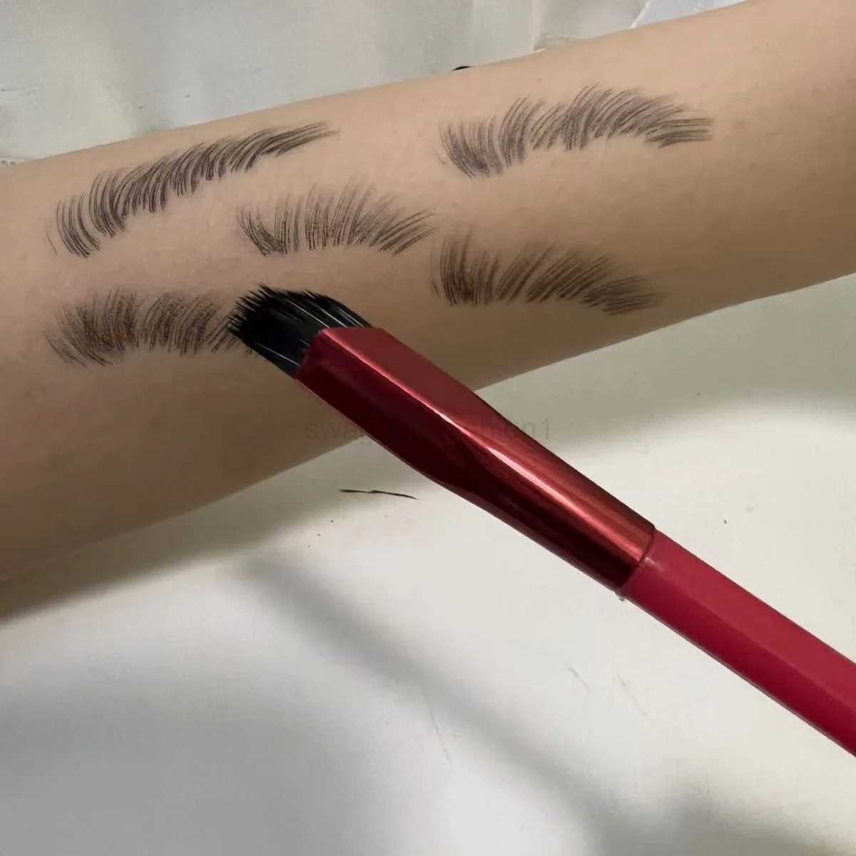 Wild Eyebrow Brush Multifunction Simulated Eyebrow Hair Makeup Brush Contour Eyeshadow Concealer Square Make Up BrushesXJ240807