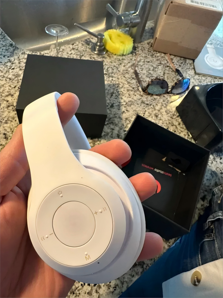 Wireless Bluetooth Headset 3 Game Music Noise Reduction Lightweight and Convenient Sports Bluetooth Headset with Microphone