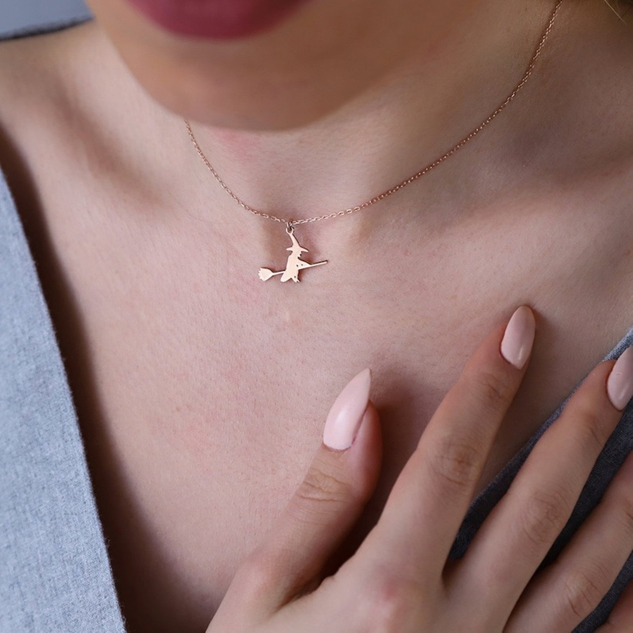 TEMU Vintage Elegant Broom Pendant Necklace, Alloy, No Plating, Halloween Party Festival, All Season Compatible, Women' Jewelry