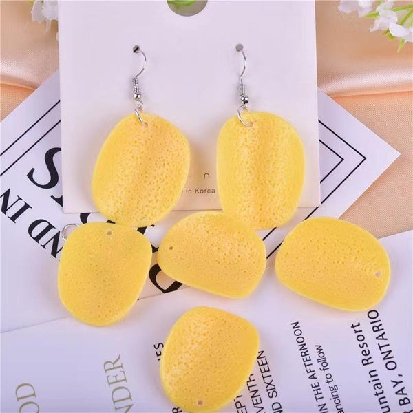 20PCs Yellow Simulation Potato Chip Shaped 3D Resin Charms Pendant Creative Food Charms for Jewelry Making DIY Necklace Earrings