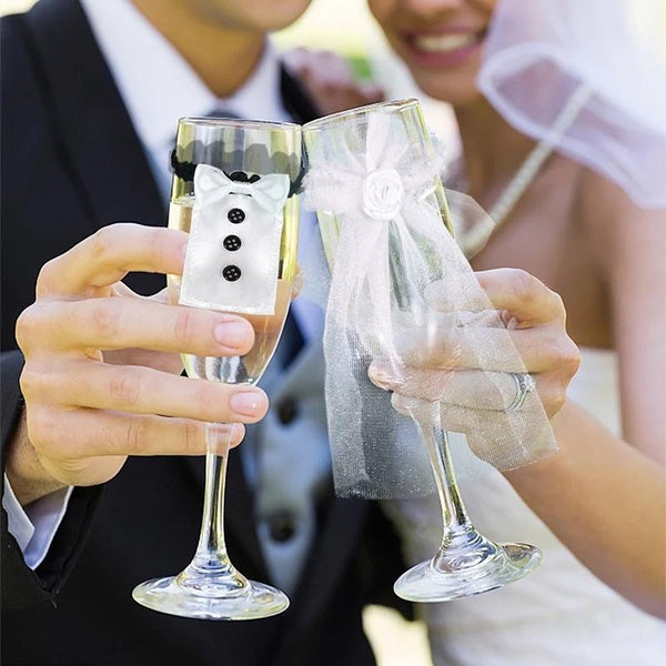 2Pcs Wedding Bride Groom Wine Cups Champagne Glasses Ornaments for Marriage Bridal Shower Photo Props Table Decoration
