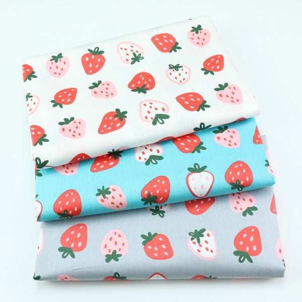 3 Pcs-lot Bande Dessinée Fruits Fraise Imprimé Tissu 100% Coton Twill Tissu DIY À La Main Quilting Patchwork Fat Quarters Bundls de Couture Scrapbook