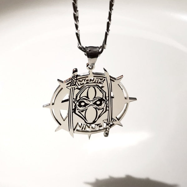 Grand 2 pouces de haut Magik Ninja charme en acier inoxydable ICP bijoux gourmette collier pendentif 24 pouces