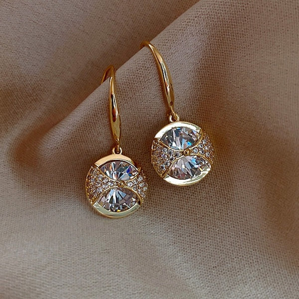 Charming Palted Gold Hook Earrings Round Cut Brilliant Zircon Drop Earrings for Women Engagement Proposal Bridal Ladies Valentine Gift