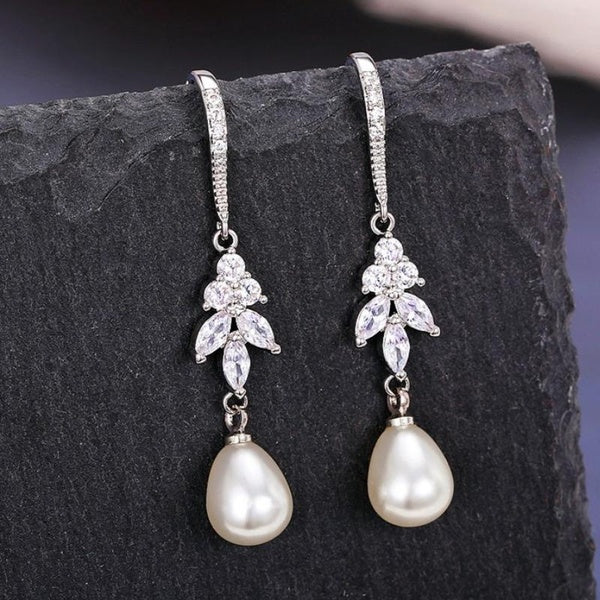 1 paire de boucles d'oreilles de mariée élégantes, pendantes en perles, bijoux de mariage pour femmes