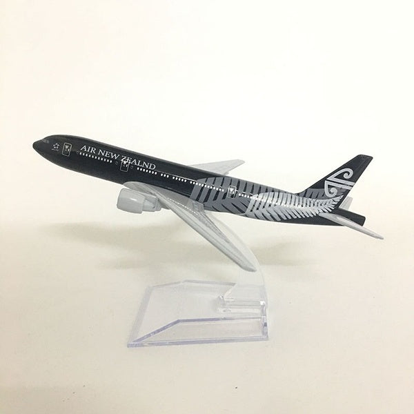 1:400 Scale 16cm Aircraft Model Alloy Airplane Airbus Boeing 777 Air New Zealand for Gift Collection Home Office Decoration