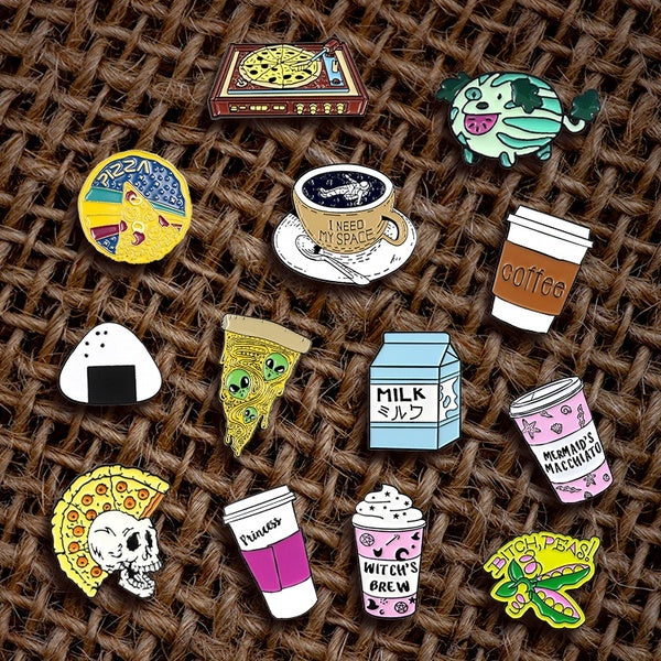 Creative Pizza Record Player, Astronaut In Fantasy Accessoires populaires Broche Badge pour le meilleur ami cadeau de mode
