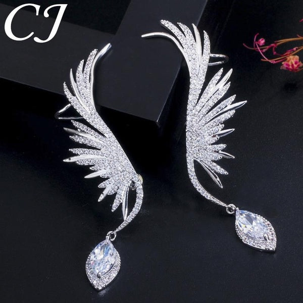 CANDICE Boucles d'oreilles pendantes à tige symétrique avec aile entièrement pavée Blanc brillant AAA CZ Pierres de cristal de zircone Femme Couleur