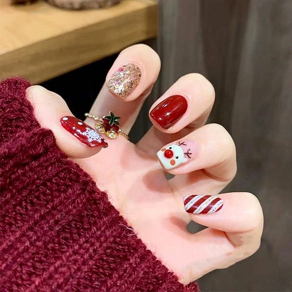 24 PCS Short Square Press on Nails, Red Fake Nails for Xmas, Snowflakes Elk Deer with Golden Glitter Artificial Acrylic Nail Tips Manicure DIY for Ch
