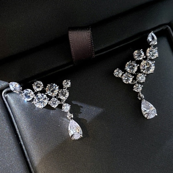 Boucles d'oreilles pendantes de luxe pour femmes argent blanc saphir mariage fiançailles fête accessoires de mode cadeau exquis