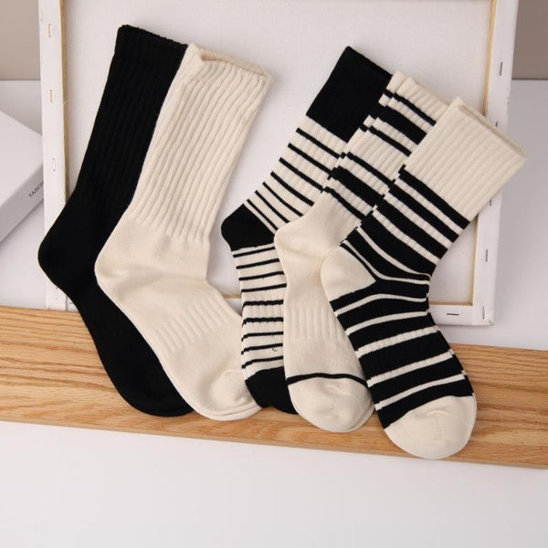 Chaussettes de mode Street Hip Hop Skateboard Striped Mid Tube Chaussettes Couleur unie Chaussettes en coton respirant