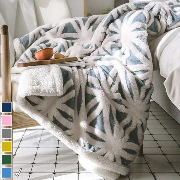 3D Snowflake Jacquard Reversible 330GSM Sherpa-Fleece Soft Warm Fuzzy Plush Throw Blanket