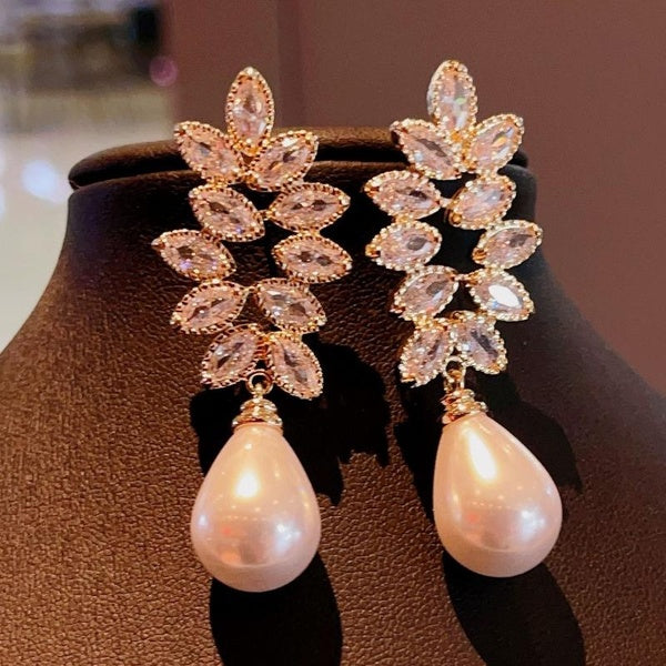 Boucles d'oreilles pendantes en cristal de Zircon pour femmes, Design de feuille et de larme, Imitation de perles