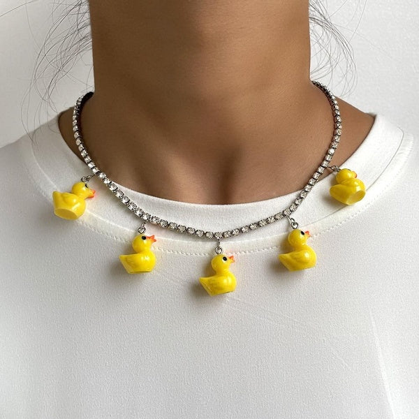 Joli collier pendentif canard jaune dessin animé ours champignon collier à breloques cristal Chokers femmes enfants bijoux de mode