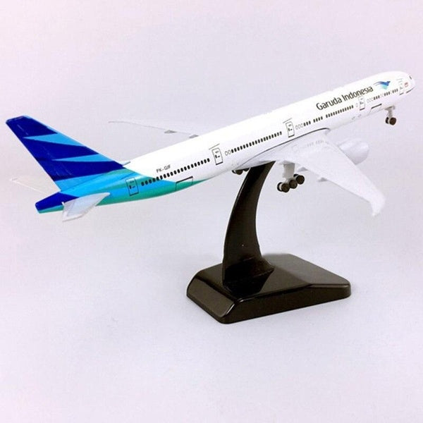 1:350 Scale 20cm Aircraft Model Alloy Plane Diecast Airplane Boeing 777 Garuda Indonesia Airlines for Gift Collection Home Office Decoration