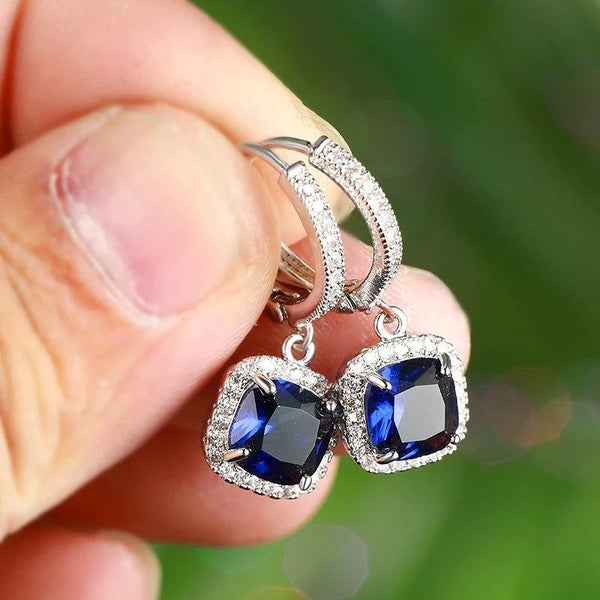 Boucles d'oreilles pendantes en saphir bleu plaqué argent exquis pour femmes, boucles d'oreilles en pierres précieuses pour fête de mariage décontrac
