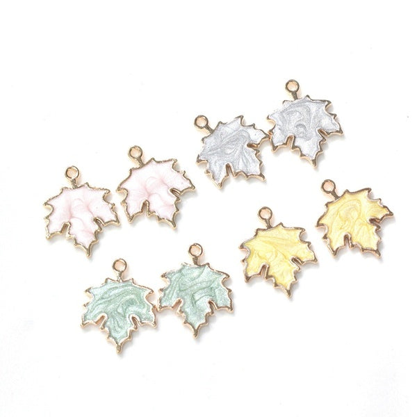 New 10pcs-bag High Quality Zinc Alloy Drop Oil Maple Leaf Charms Pendant for DIY Necklace Earrings Jewelry Accessories