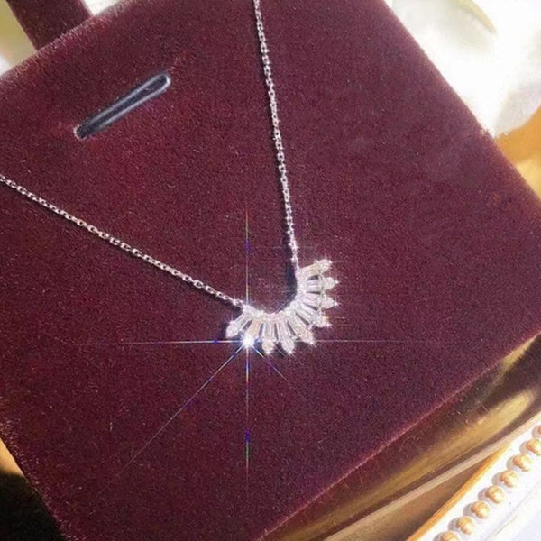 Personnalité Délicat Géométrique Demi-Cercle Tournesol Pendentif Collier Flash Cristal Charme Collier Femme Argent Plaqué Invisible Chaîne Collier De