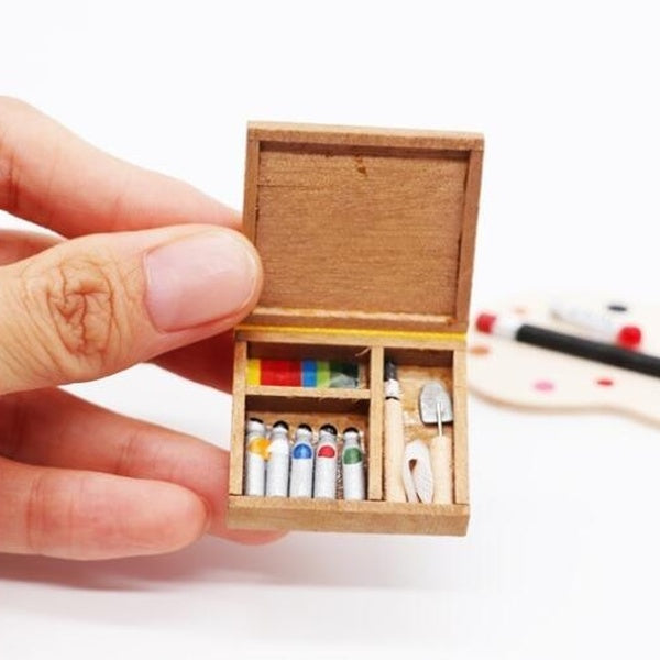 1pcs Dollhouse Miniature Wooden Artist Paint Tool Supply Box Pigment Model Home Accessory Decor 1:12 Scale Toy Gift