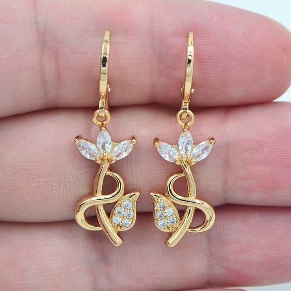 Boucles d'oreilles pendantes en forme de fleur avec zircone cubique transparente pour femmes