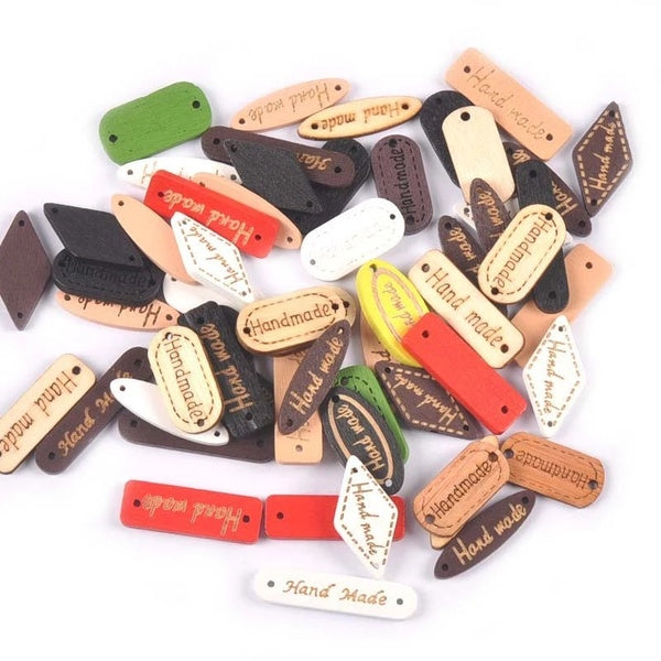 50Pcs Random Mix "Hand Made" Tags Wooden Buttons Sewing Accessories DIY Clothes Handmade Scrapbook Home Decor Wood Craft m2592