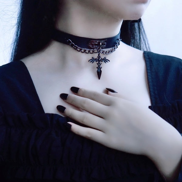 Dark Gothic Punk Vintage Harajuku Lolita Cross Pendant Choker Collar Necklace Rivet Leather Jewelry Gift for Women