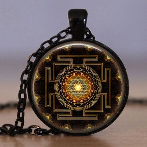 Sri Yantra Mandala collier bouddhiste géométrie sacrée bijoux Sri Chakra pendentif méditation Yoga collier cadeaux spirituels