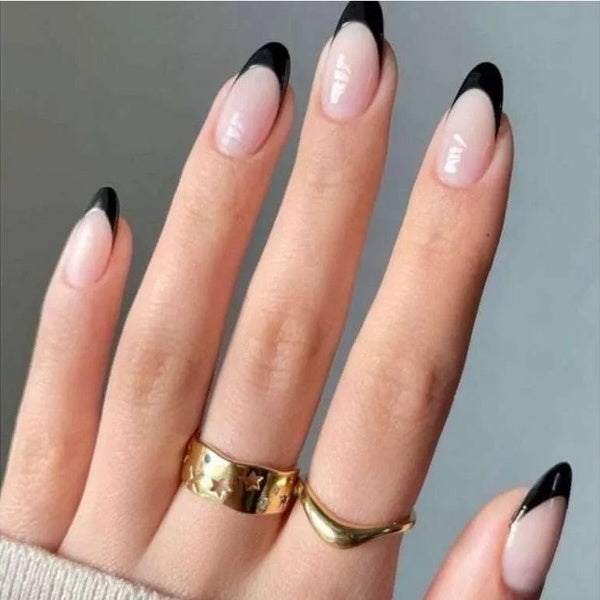 Black French Press On Fake Nails Frosted Line Droplet Shaped False Nails Simple Love Heart Acrylic Nails White Crescent Fake Nails With Glue for Wome