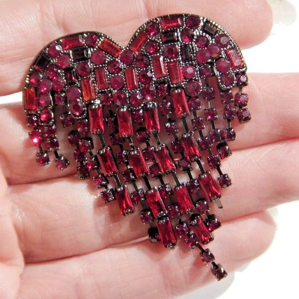 BLOODY HEART BROCHE EN CRISTAL Bleeding Broken Valentine's Day Emo Lavalier Pin
