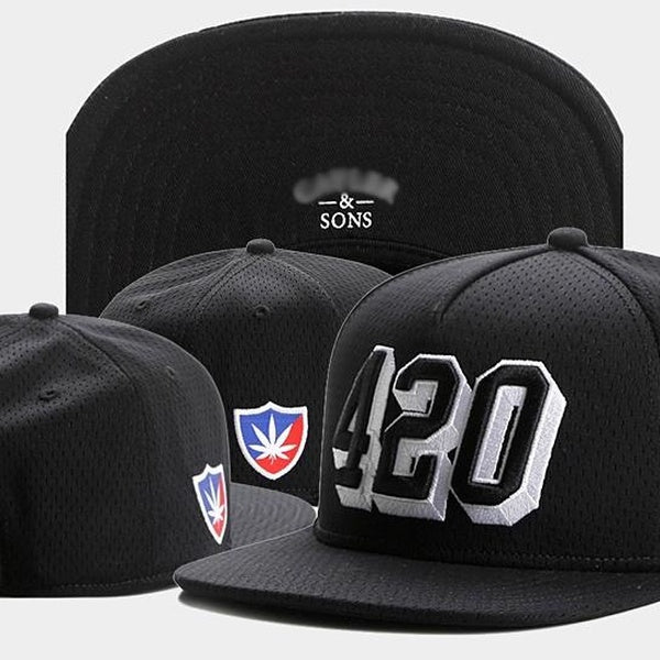 High Quality Snapback Hats Embroidery Flat Brim Baseball Caps Fashion Hip Hop Adjustable Cap 420 Outdoor Casual Black Hat For Men Women