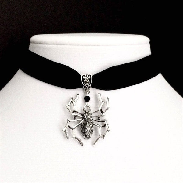 New Goth Spider Necklace Choker Black Velvet Necklace Web Victorian Punk Pendant Necklace Gorgeous Statement Necklace Jewelry Halloween Fashion Women