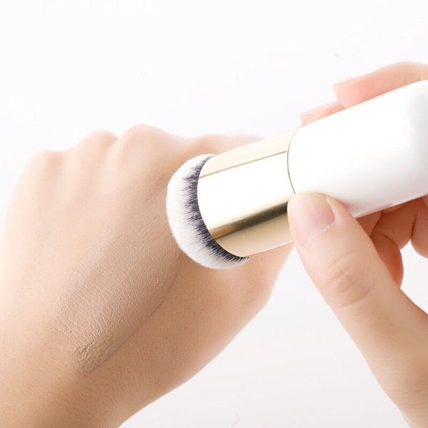 5 couleurs Foundation Brush Cute Flat Cream Professional Makeup Brush