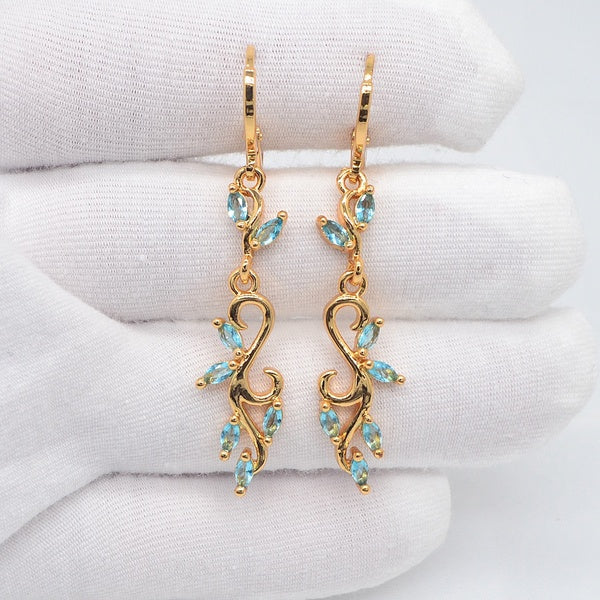 Lake Blue CZ Cubic Zirconia Femmes Artistique Esthétique Boucles D'oreilles Bijoux