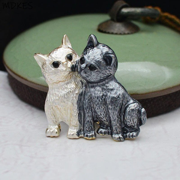 Fashionable and Delicate Cat Brooch Personality Cute Animal Brooch Clothing Pin Clothing Accessories Matron Inn