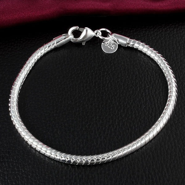 Fashion Jewelry for girlfriend Women Chain Silver Plated wristlet Charms Bracelet Bangle