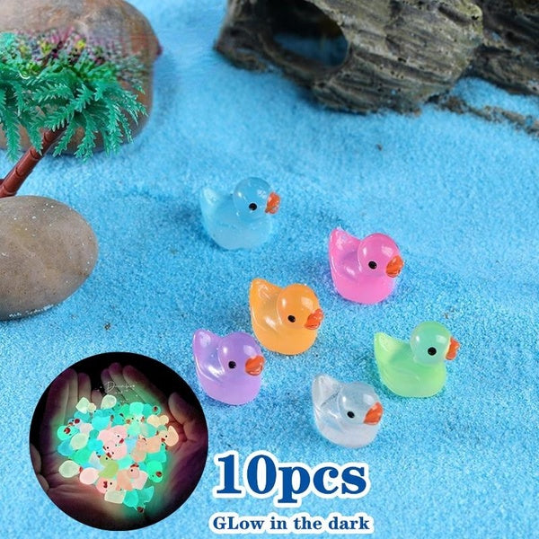 10 Pcs Colorful Glow-in-the-dark Duckling Moss Micro Landscape Litter Duck Luminous Ornaments Resin Crafts