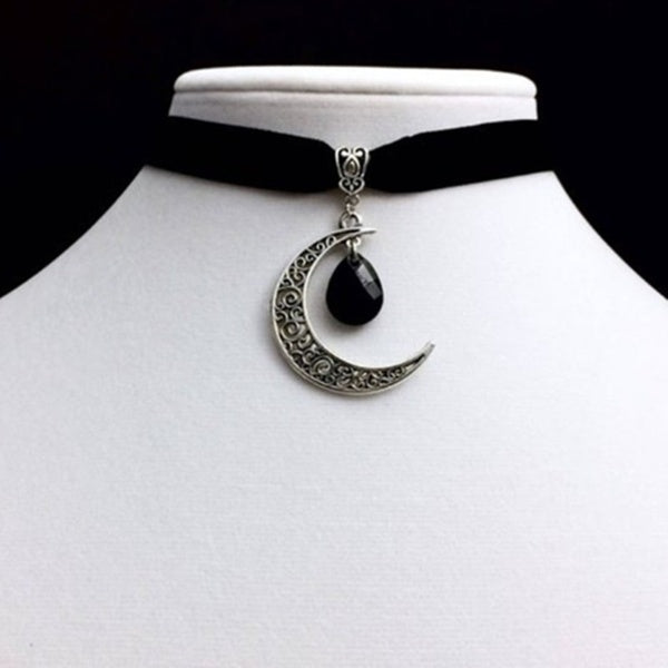Silver Color Choker Crescent Choker Hollow Out Moon Choker Necklace Black Velvet with Jewelry Large Charm Gothic Choker Witchy Choker Gift Fashion Pe