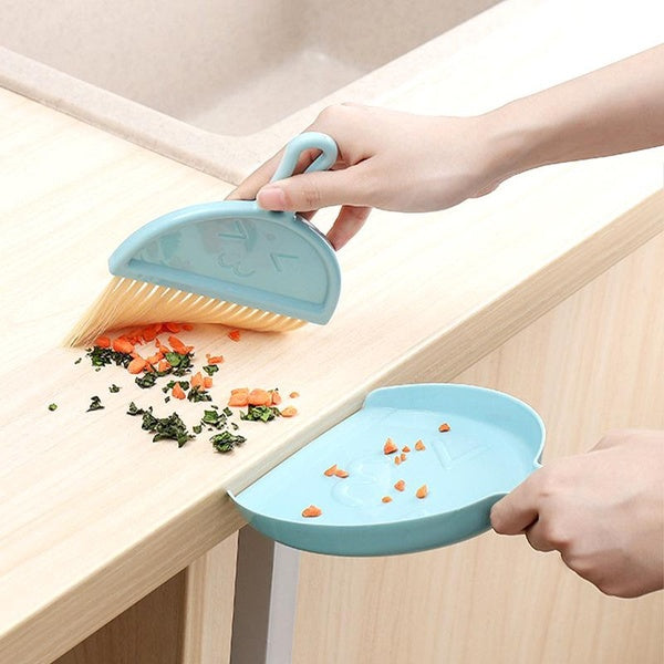 Household Desktop Mini Broom Keyboard Gap Cleaning Brush Small Broom Set with Dustpan Computer Debris Brush Home Cleaning Tools