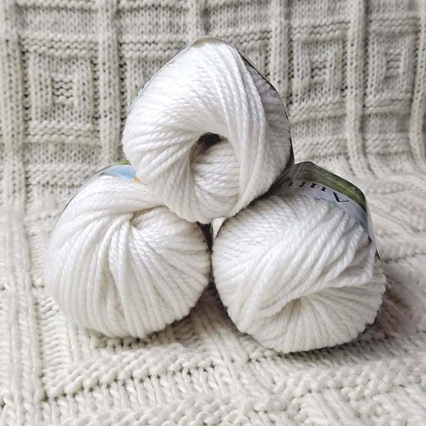 Sale 3 Balls X 50g Chunky Thick Soft Wool Hand Yarn Knitting Crocheted Blanket rug rugs #201 off White Professional sales of yarn, please pay attenti