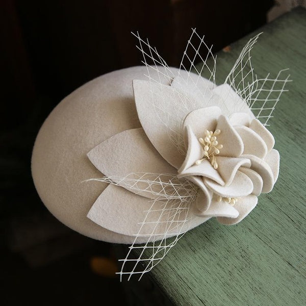 Fascinator Chapeaux Femmes Laine Pilulier Chapeau avec Voile Bandeau et un Clip Fourché Tea Party Chapeaux