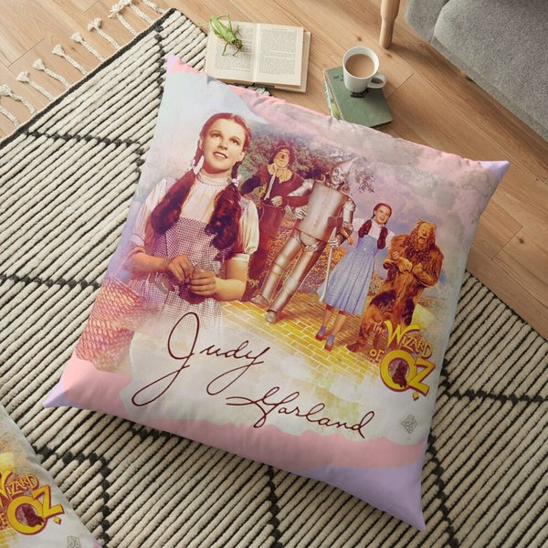 Wizard of OZ Dorothy (with Judy Garland Signature) The Lion The Tin Man The Scare Crow Pattern Pillow Case Fashion Square Cushion Car Sofa Home Offic