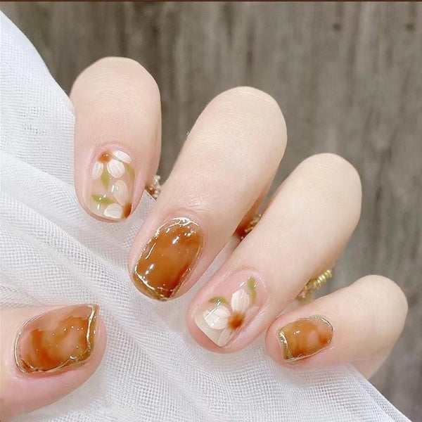 Press On Nails Camellia Leaves Pattern Finished Fake Nails Short Round Simple Halo Dyeing False Nails For Autumn Winter Nail Art (Nail Art)