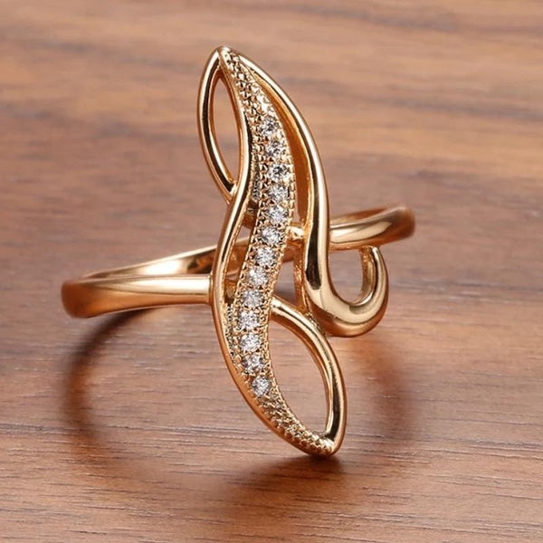 Charmante mode 14K plaqué or incrusté zircon cubique feuille géométrique anneaux pour les femmes Cocktail fête anneaux bijoux cadeau