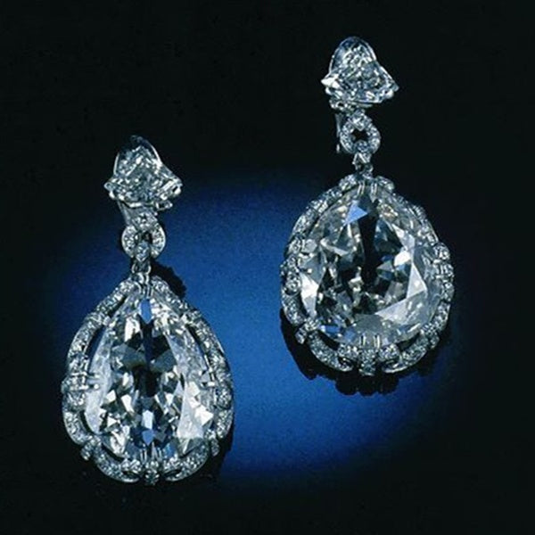 Noble Temperament Woman's Earrings Teardrop Shaped Glitter Diamond Drop Earrings Wedding Crystal Jewelry Party Banquet Lovers Anniversary Gift