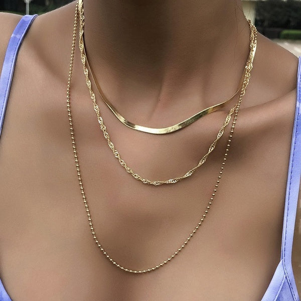 3 Pcs-Set Fashion Multi-layer Gold Snake Chain Choker Necklace for Women Men Punk Twist Chain Clavicle Necklace Party Jewelry Accessories
