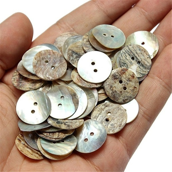 100pcs Mother Of Pearl Shell Button 18mm natural color 2 holes Scrapbooking Clothes Coat Hats Sewing DIY Decor
